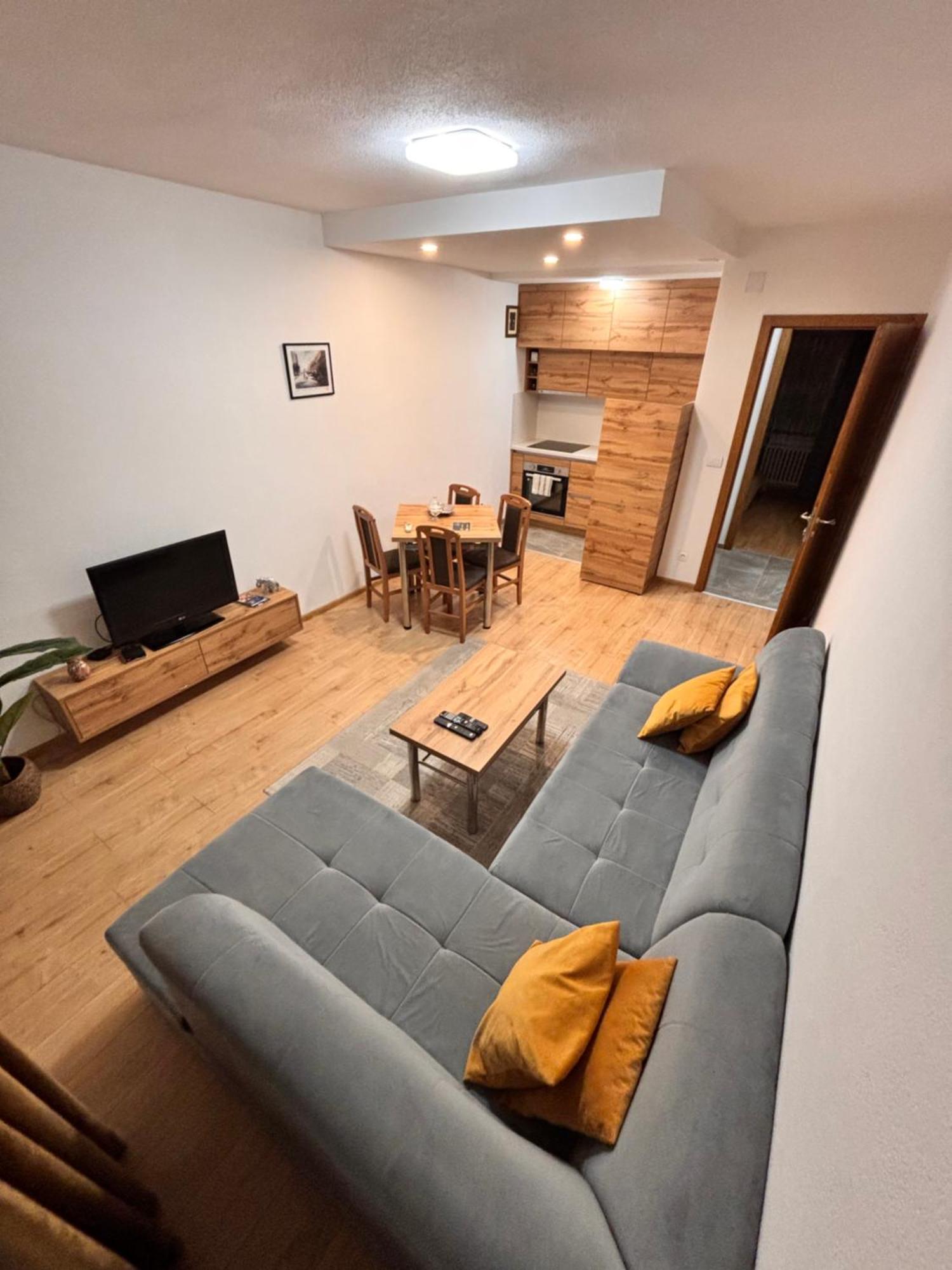 R-Residency Ll Apartment Баня Лука Екстериор снимка